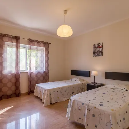 Monte Do Is A Great 5 Bedroom Fully Airconditioned With Private Pool Villa Alvor