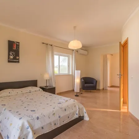 Villa Monte Do Is A Great 5 Bedroom Fully Airconditioned With Private Pool *