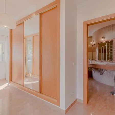 Monte Do Is A Great 5 Bedroom Fully Airconditioned With Private Pool Villa